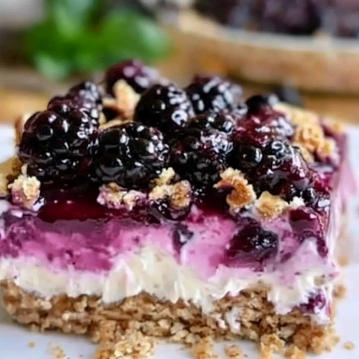 Irresistible Blackberry Pretzel Dessert for Easy Family Treats